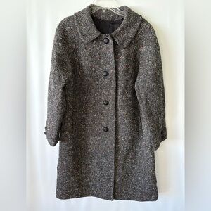 Elegant Mary Lane Women's Tweed Coat pit to pit 20 length 40. Lined, warm.